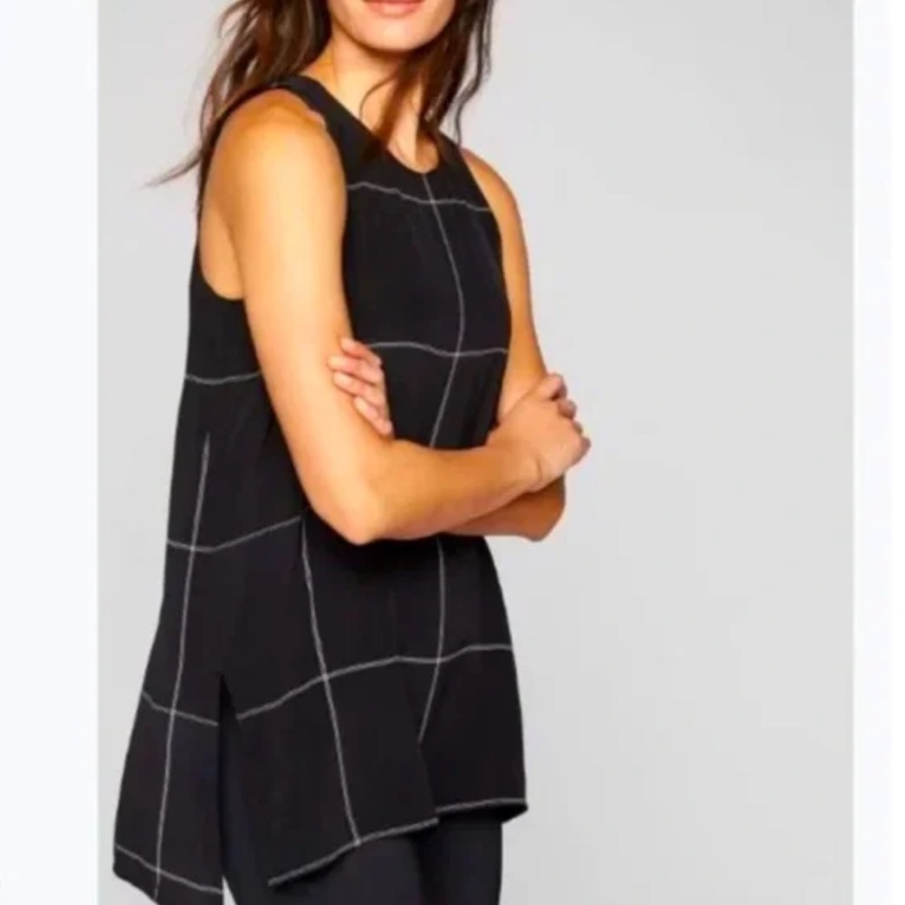 NWT Athleta XS Black White windowpane sleeveless crewneck top tunic